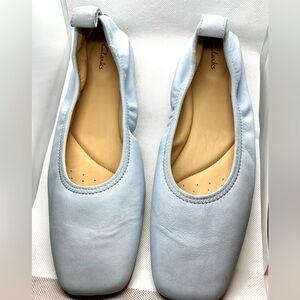 Clark’s pure ballet flats in pale blue